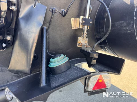 Zeppelin 21 Vpro - Suzuki DF175AP - Remorque routière - photo 14