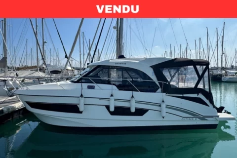 Bénéteau Antares 9 OB - Twin Suzuki DF200 APX - photo 19