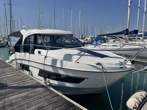 Bénéteau Antares 9 OB - Twin Suzuki DF200 APX - photo 3