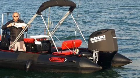Zeppelin 22 VPRO Commander - Suzuki 200 CV - photo 5
