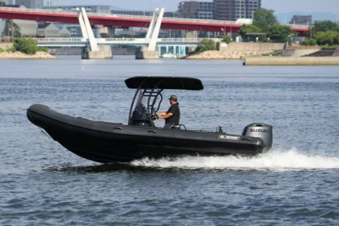 Patrol 670 - Suzuki 150cv - photo 6