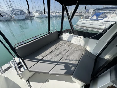 Bénéteau Antares 9 OB - Twin Suzuki DF200 APX - photo 8