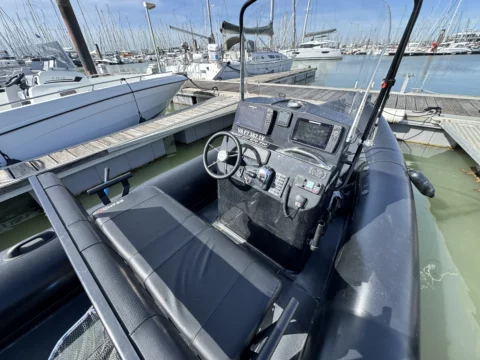 Searibs 670 - Suzuki 200 APX - photo 9