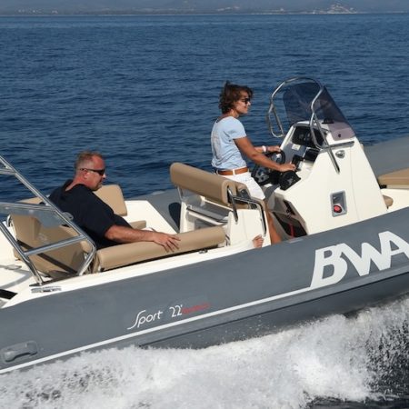 Nautique services La Rochelle - Vente de bateau à La Rochelle - BWA Sport 22 GTO