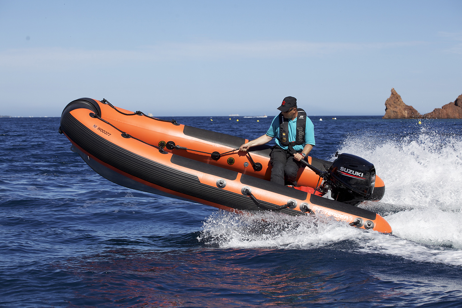 Nautique services La Rochelle - Vente de bateau à La Rochelle - 3D Tender Rescue Boat