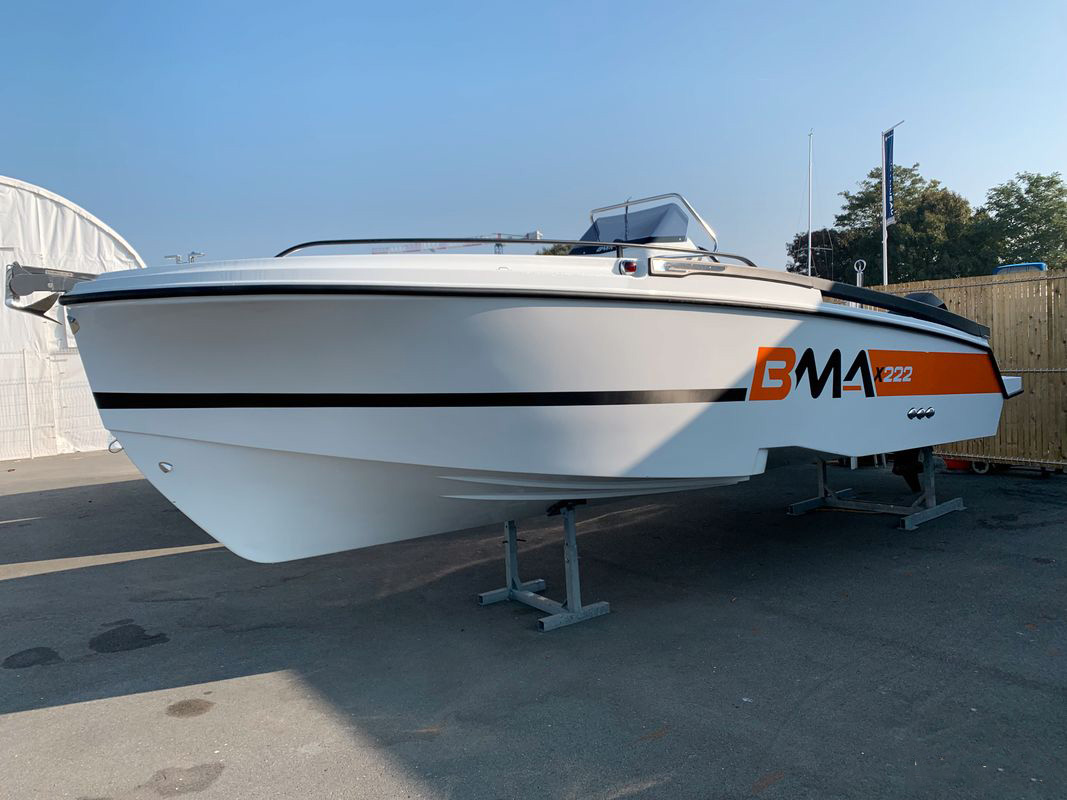 Nautique services La Rochelle - Vente de bateau à La Rochelle - BMA X222