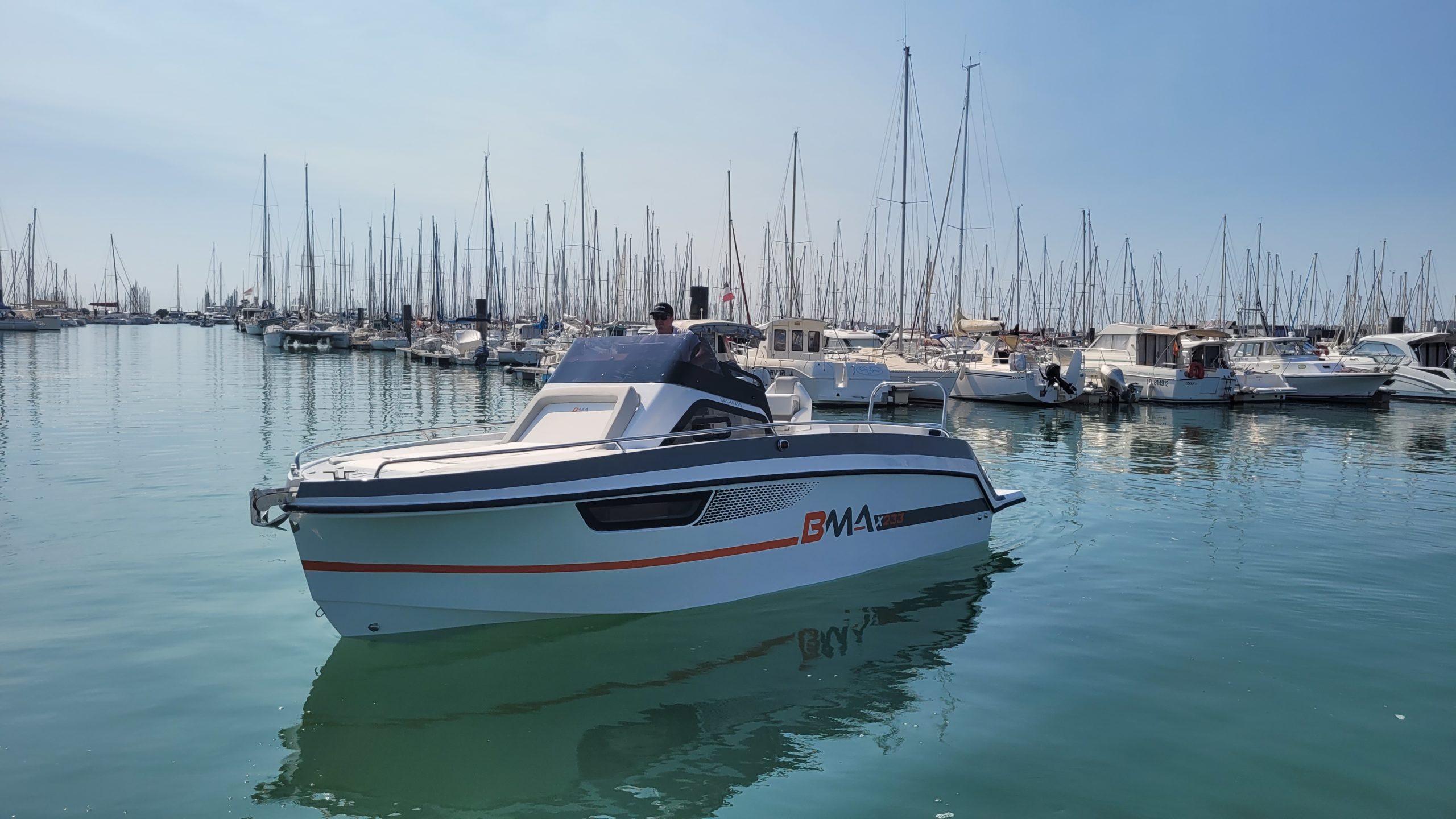 Nautique Services la Rochelle - Vente et entretien bateau - BMA X233