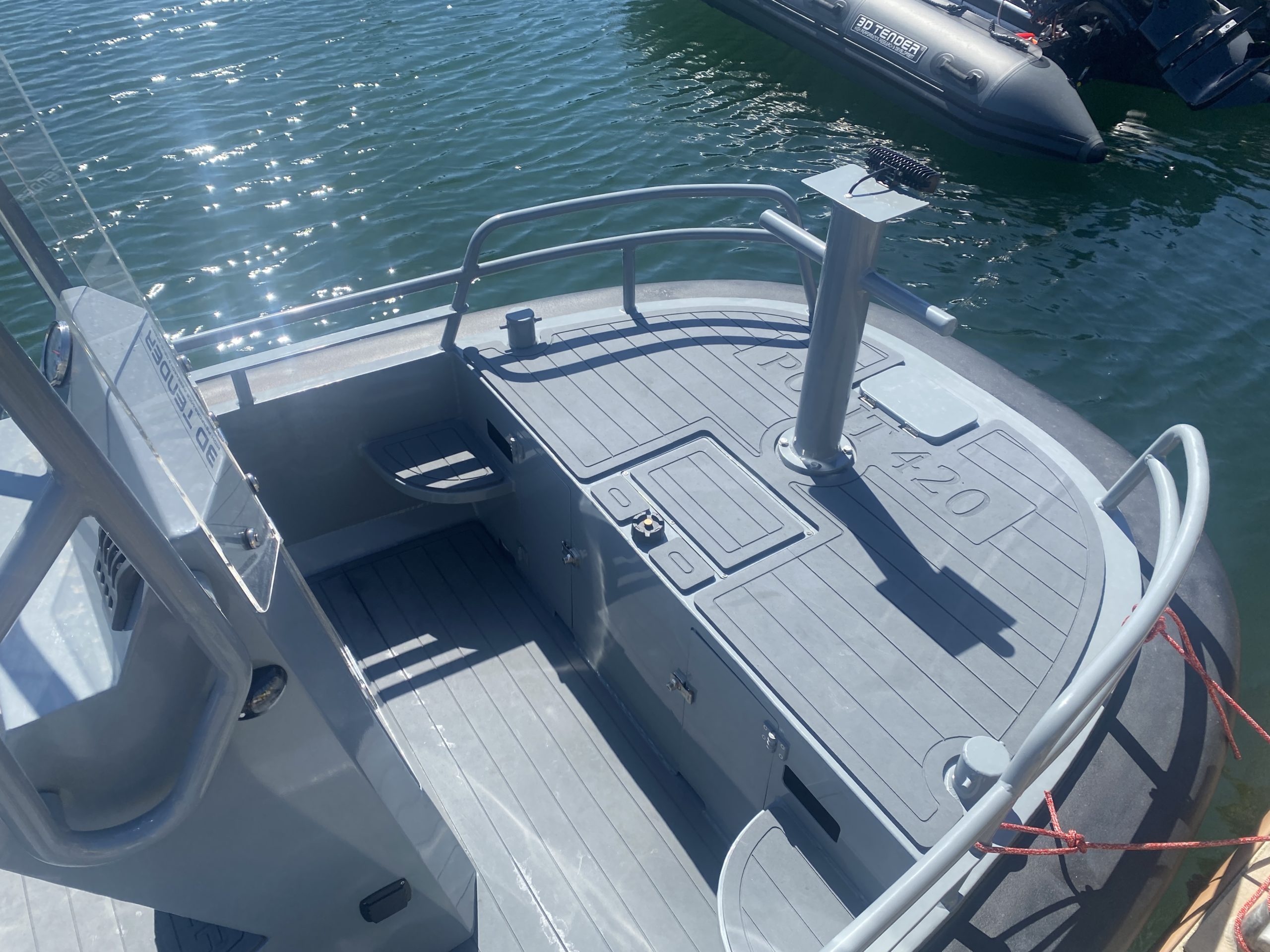 Nautique Services la Rochelle - Vente et entretien bateau - 3D Tender PILOT 420