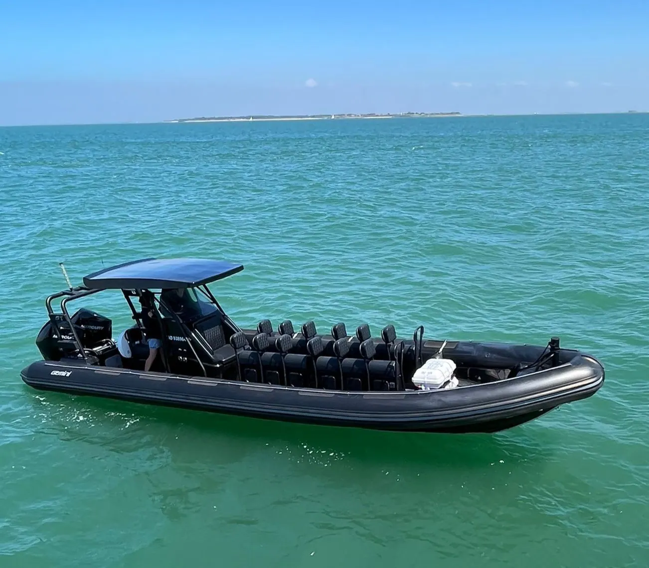 Semi-rigide Gemini vendu à un professionnel de l'île d'Oléron (photo Croisière Oléronaise)