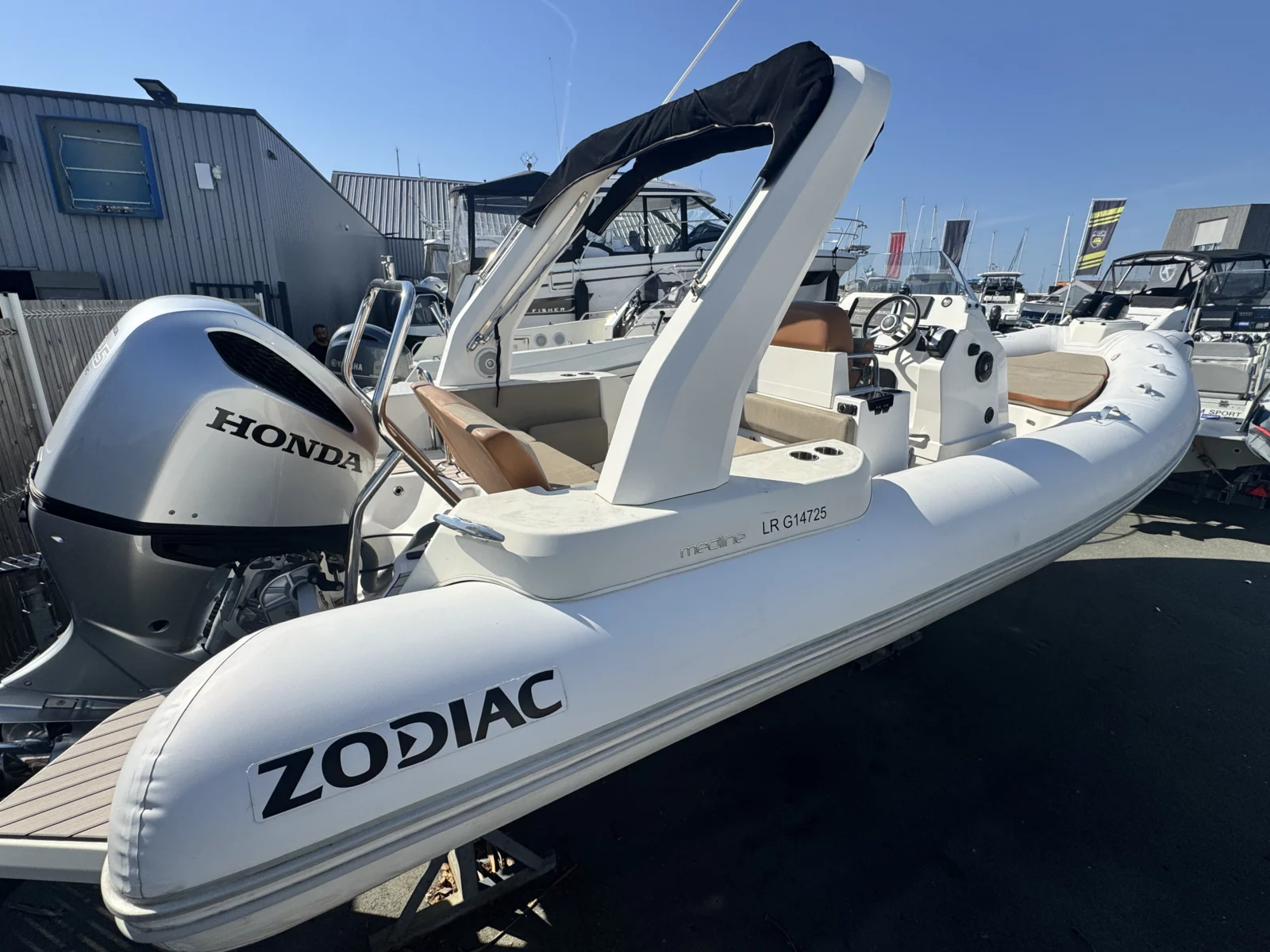 Zodiac Medline 7.5 - Honda 225cv électrique
