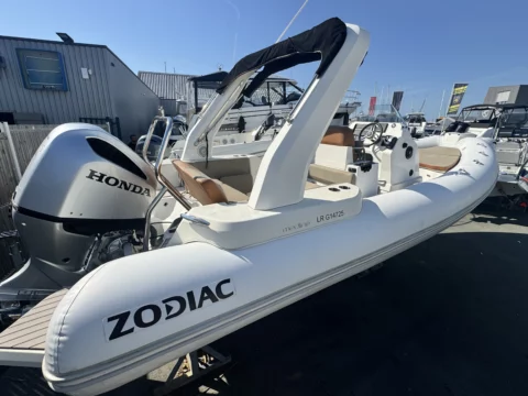 Zodiac Medline 7.5 - Honda 225cv électrique