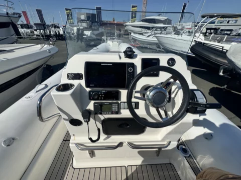 Zodiac Medline 7.5 - Honda 225cv électrique - photo 6