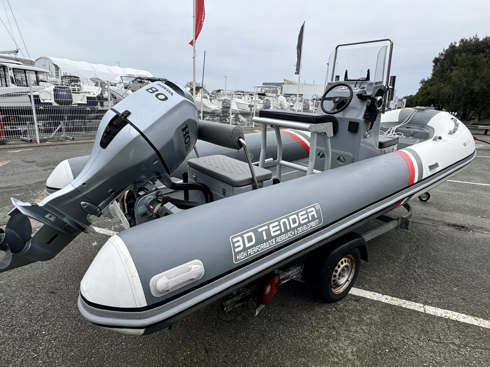 3d tender Stealth 550 - Honda 80cv - Remorque routière (neuve)