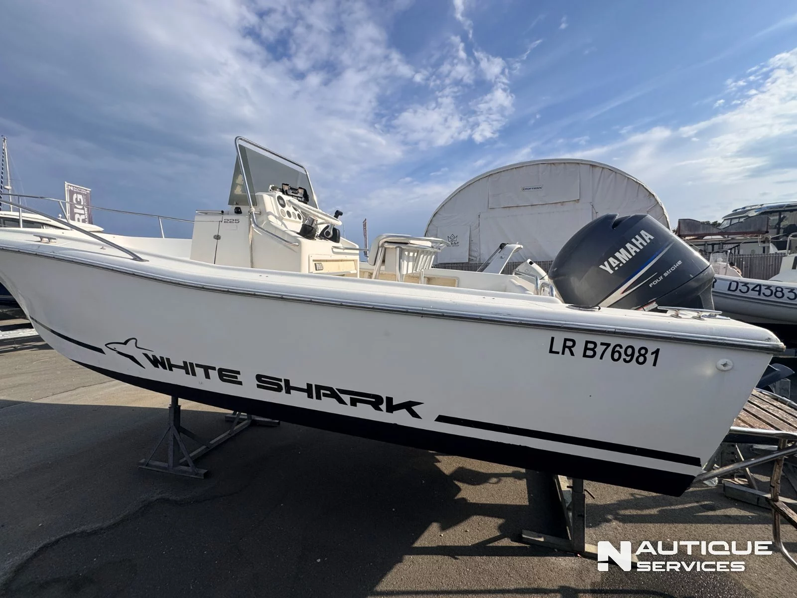 White shark 225 - Yamaha 150cv