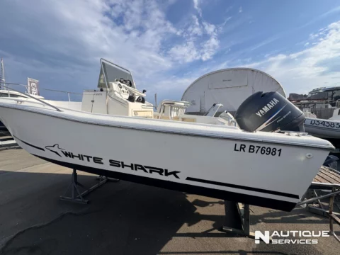 White shark 225 - Yamaha 150cv