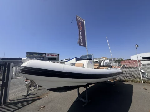 Brig Eagle 6.7 Hypalon - Suzuki 150cv 29h - photo 12