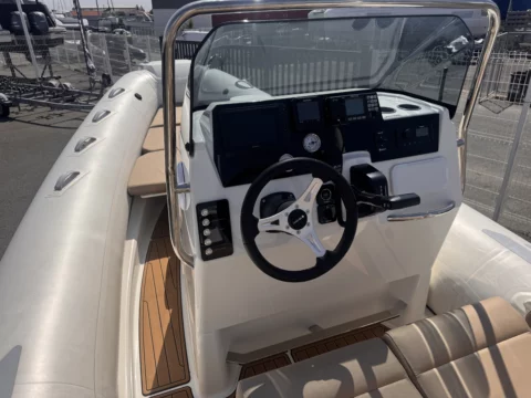 Brig Eagle 6.7 Hypalon - Suzuki 150cv 29h - photo 6