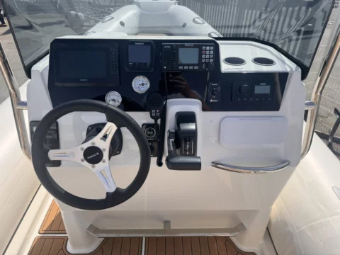 Brig Eagle 6.7 Hypalon - Suzuki 150cv 29h - photo 7