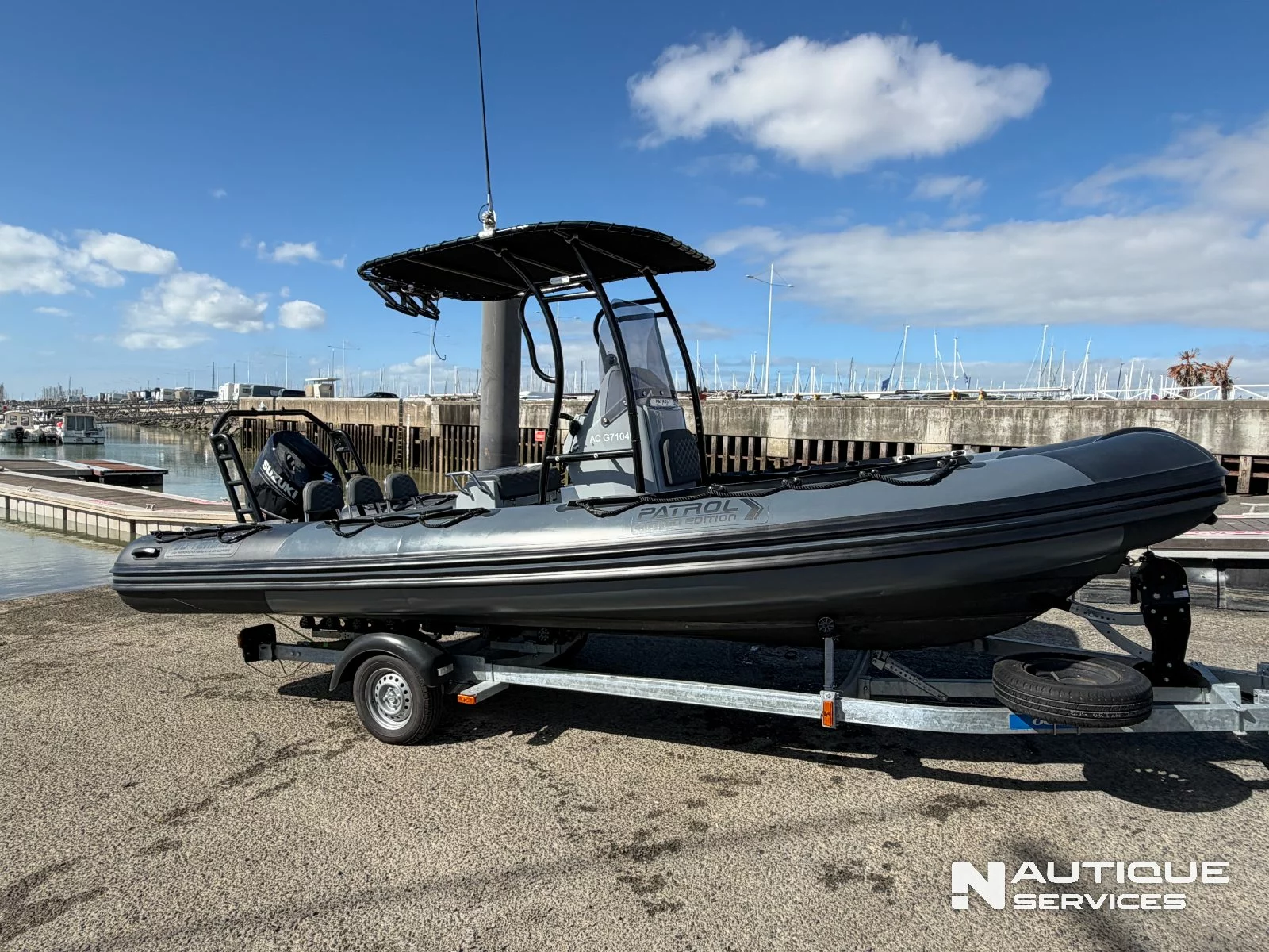 3D Tender Patrol 650 Hypalon - Suzuki 140cv - Remorque routière