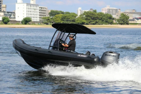 Patrol 670 - Suzuki 150cv - photo 7