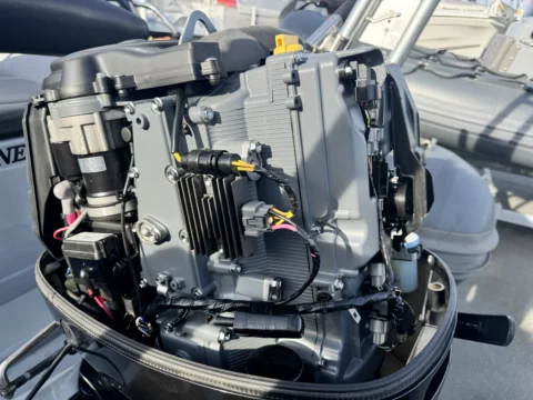 3D Tender xpro 589 - Suzuki 90cv - Remorque routière - photo 4